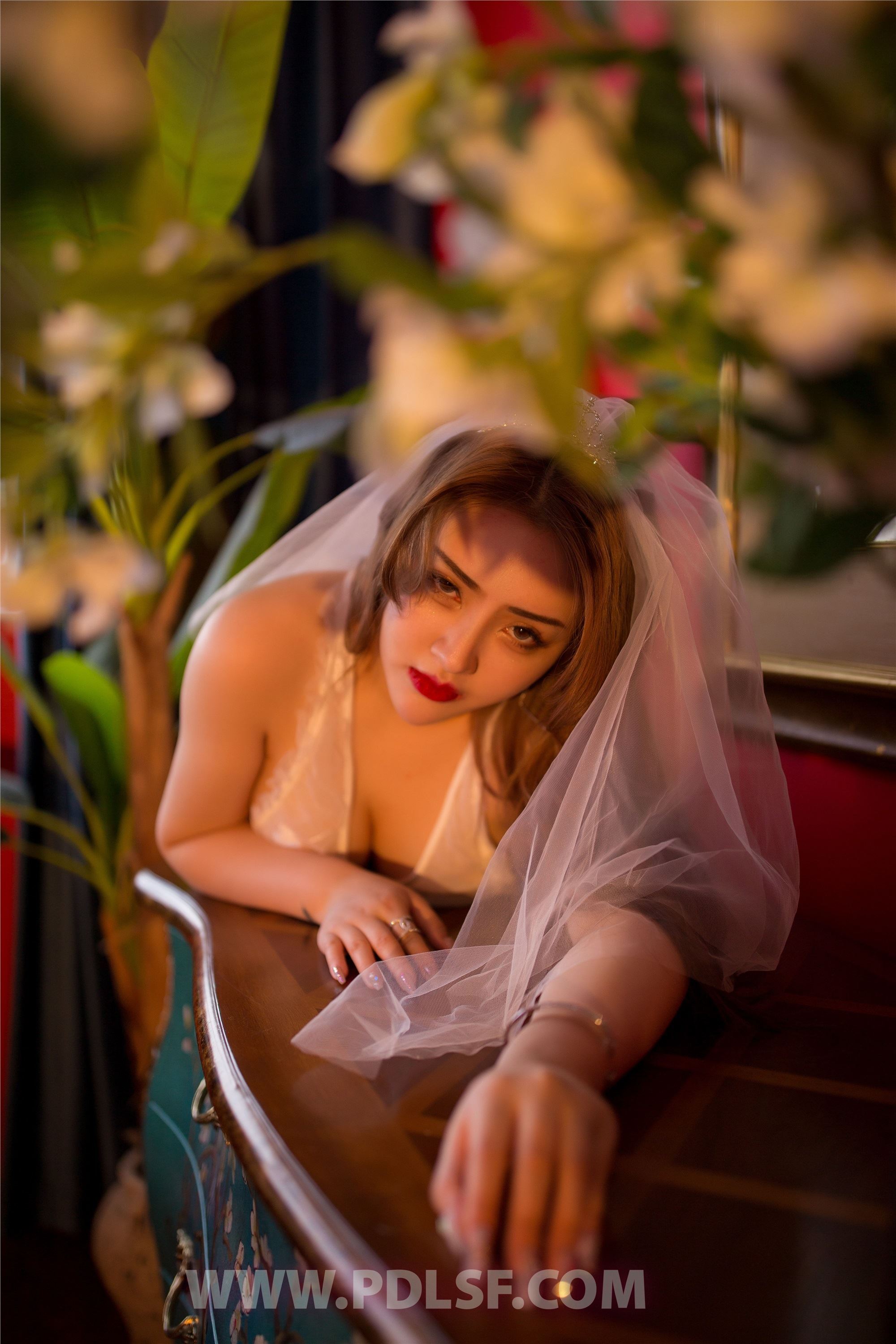 PDL潘多拉  2020.06.09 NO.298 新疆妹纸